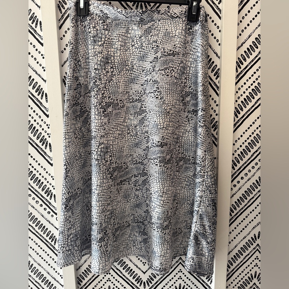 Gianni Bini Black and White Snake Print Maxi Skirt